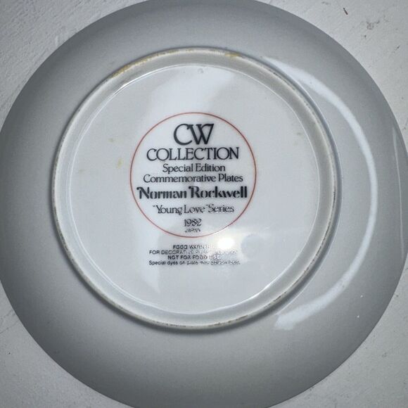 (4) Norman Rockwell YOUNG LOVE Series 1982 CW Collection SPECIAL EDITION Plates - Picture 8 of 10